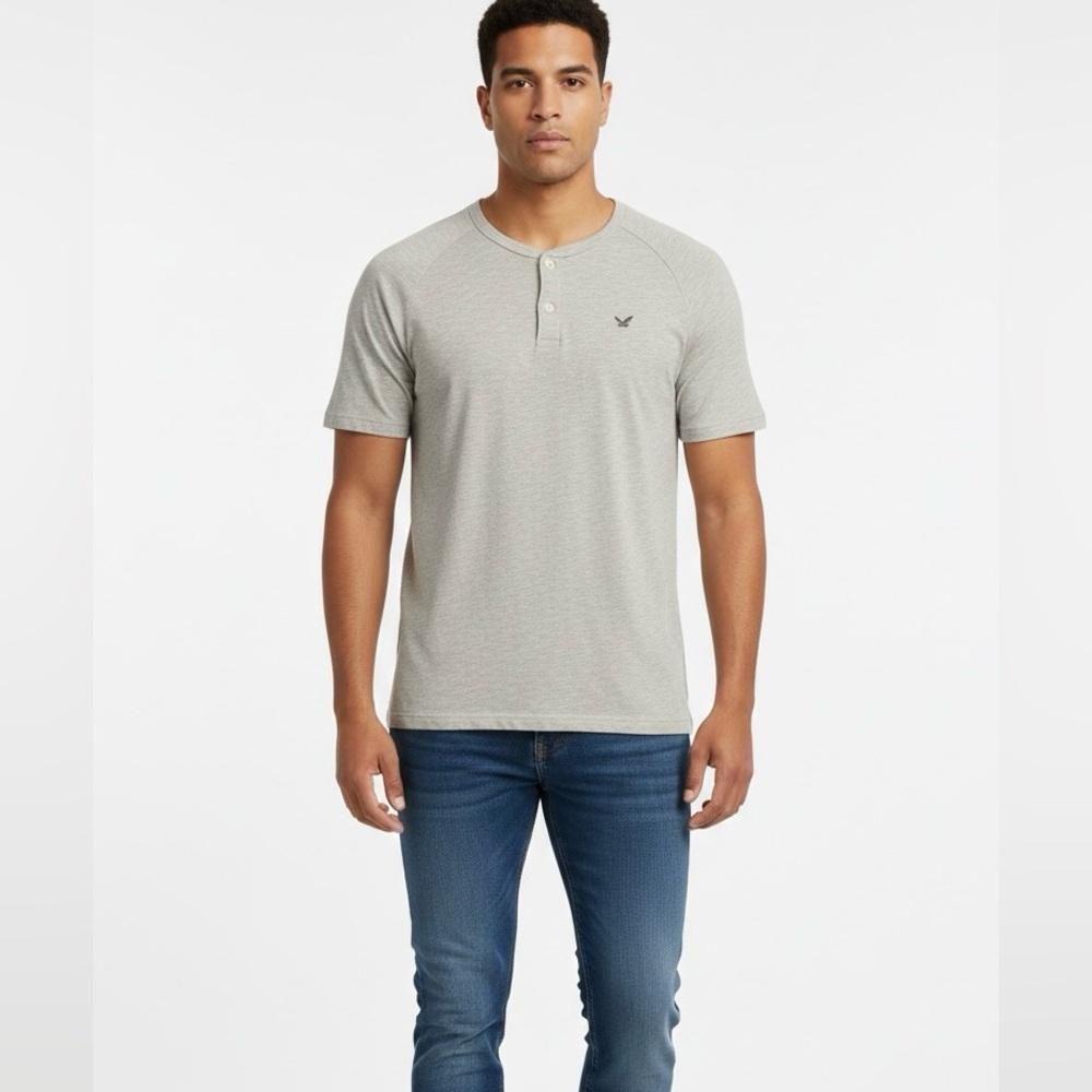 American Eagle Men’s Legend T Henley Shirt Large Gray Heather Short Sleeve L